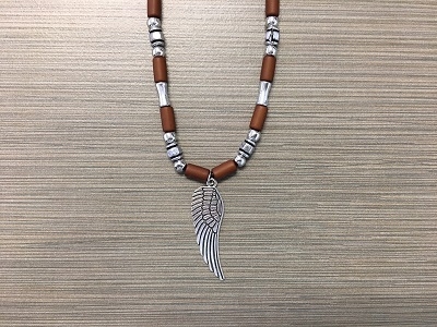 N-8569 - Fashion Necklace with Wing Pendant