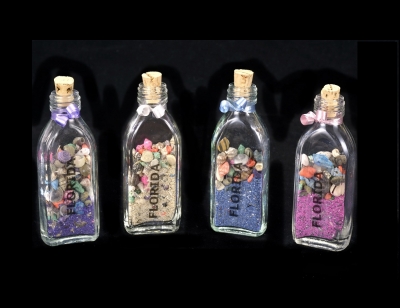 G1019 - Bottle Magnet with Sand and Shells - Flat