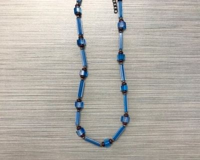 N-8241 - Glass Bead Fashion Necklace